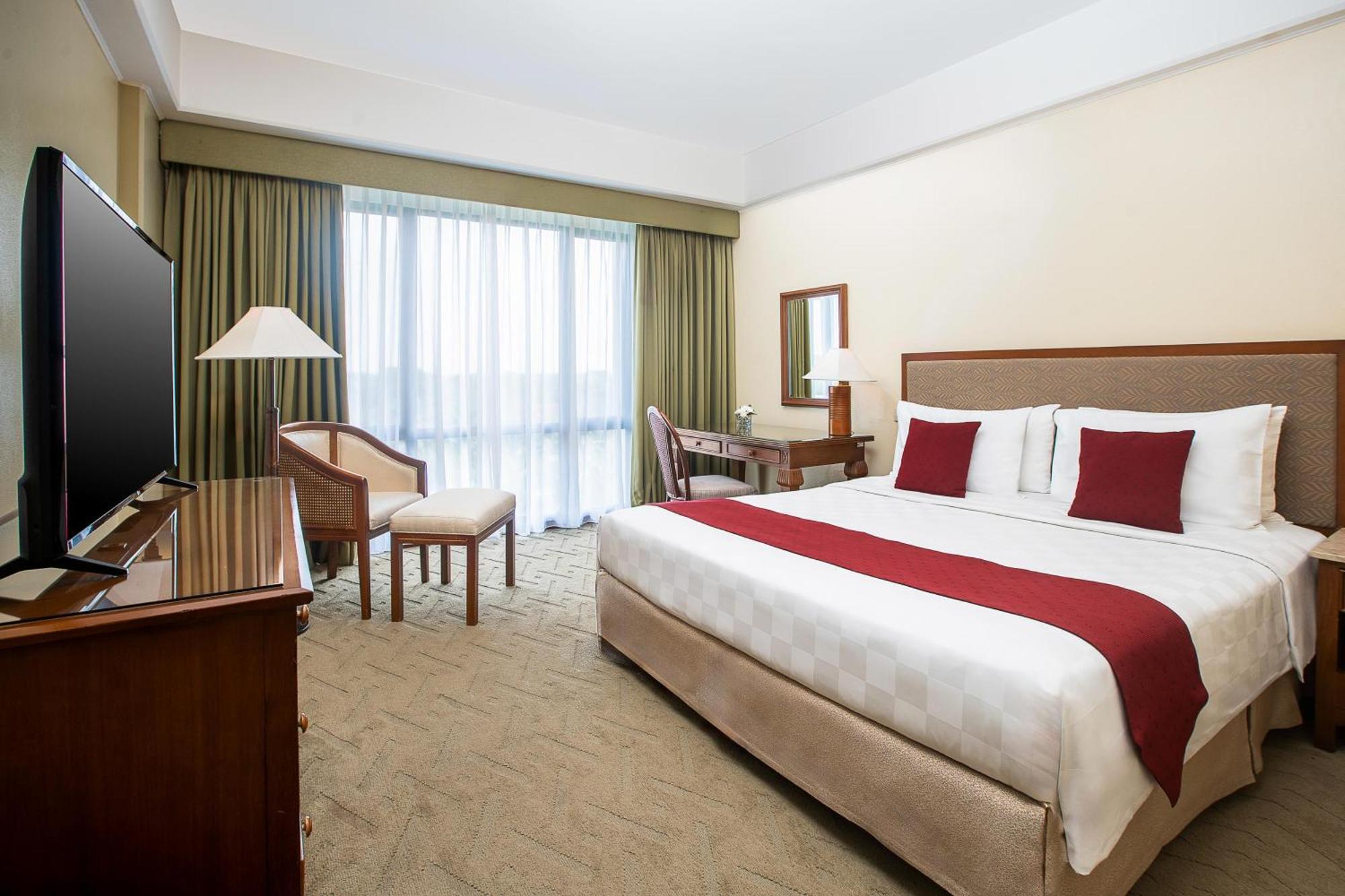 Aryaduta Lippo Village Tangerang Exterior foto